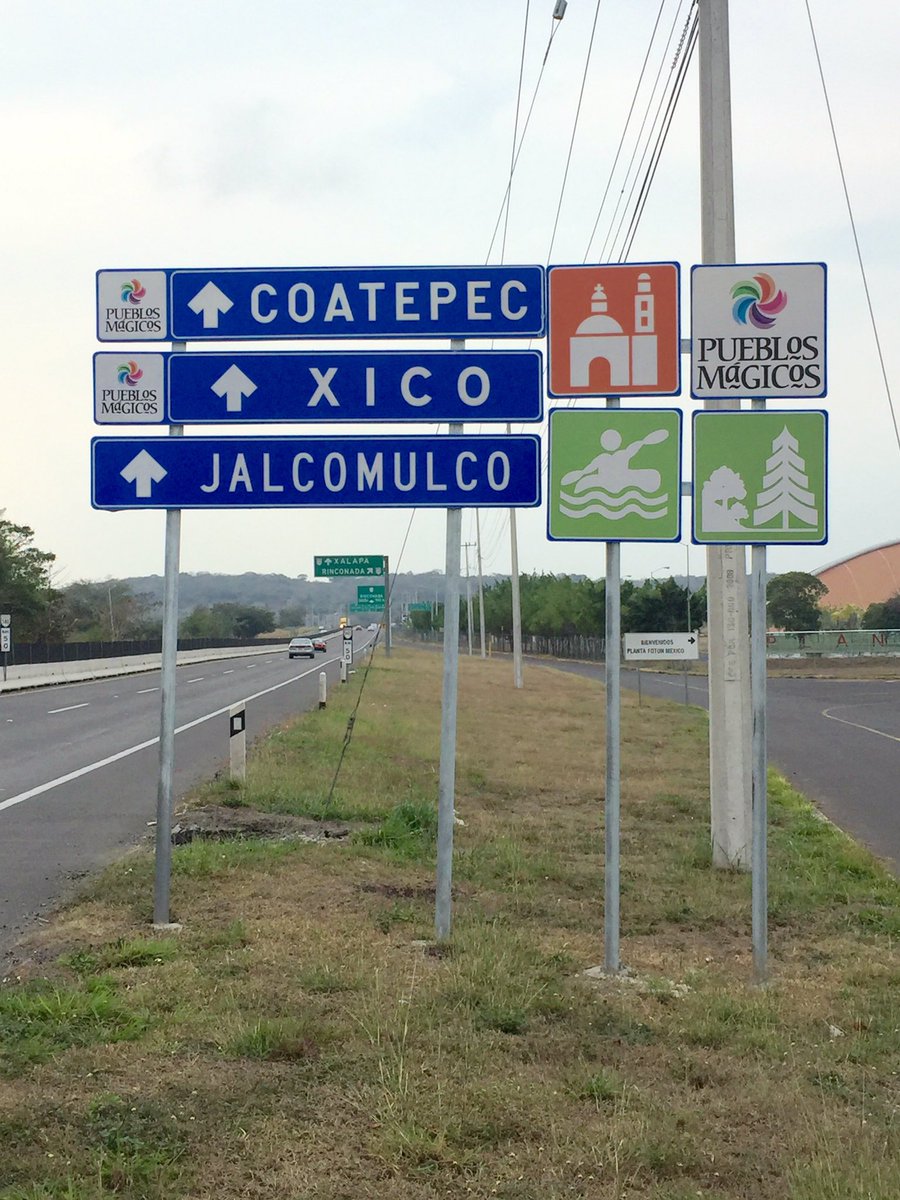 Falta de señalización arriesga a turistas Falta de señalización arriesga a turistas