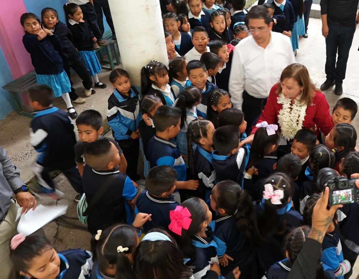 Refrenda Nahle compromiso con la niñez veracruzana Refrenda Nahle compromiso con la niñez veracruzana