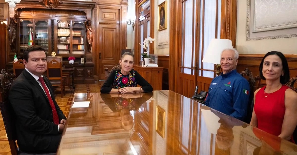 Víctor Rodríguez deja dirección de Pemex Víctor Rodríguez deja dirección de Pemex