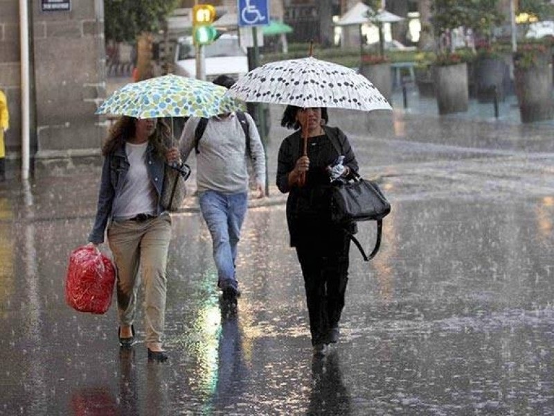 Alertan deslaves por lluvias Alertan deslaves por lluvias