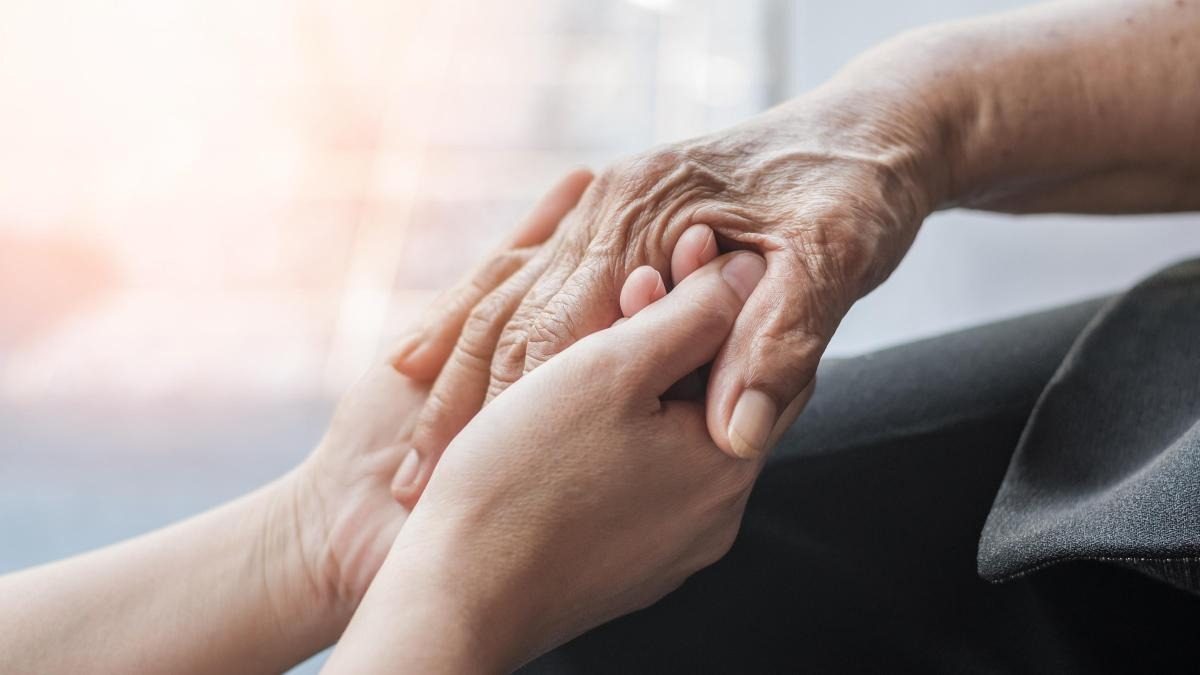 Adultos mayores sufren de violencia Adultos mayores sufren de violencia