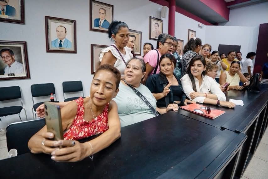 Fortalece Gobierno vínculos con el sector comercial Fortalece Gobierno vínculos con el sector comercial